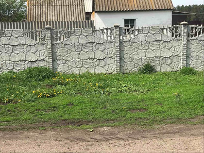 Бетонні півсфери в Полтаві